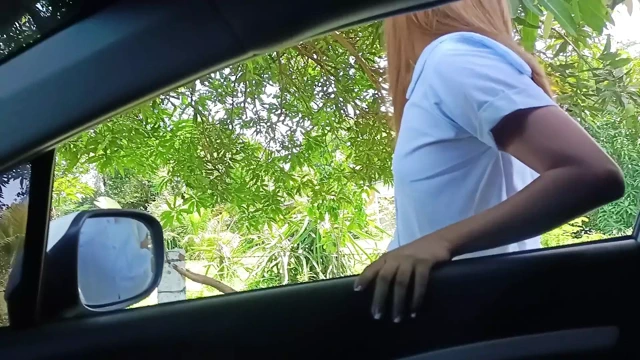 Pinay öğrenci üvey anne evde değilken üvey annesiyle tanışıyor