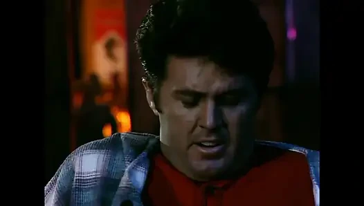 Jill Kelly: Vahşi, seksi, arabanın kaputuna sert seks