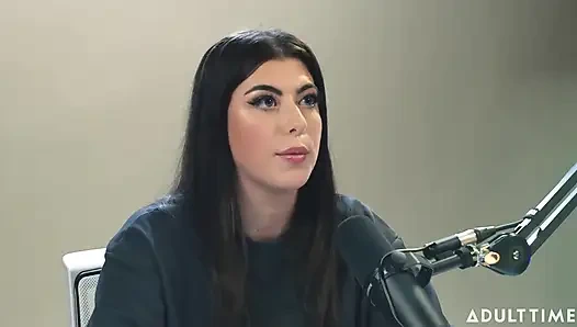 Gal ritchie: spiegler kız ve hentai sevgilisi | Adult Time Podcast