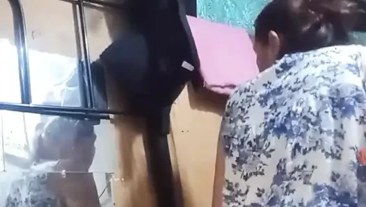 Üzerime boşalmak istiyor