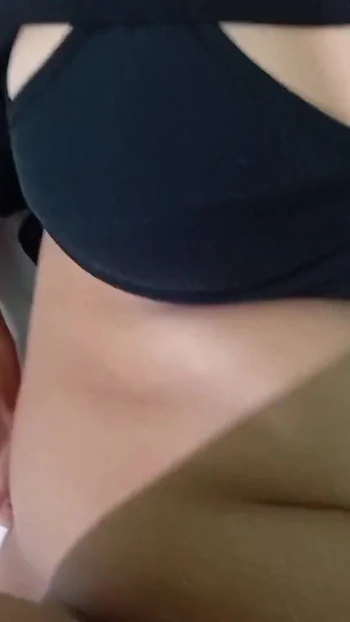 Захватывающий момент из "Мусульманской бхабхи имеет киску с кримпаем"