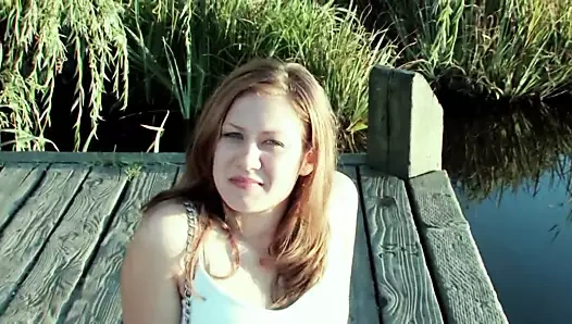 Azgın bebek birkaç farklı pozisyonla bazı deneyler istiyor