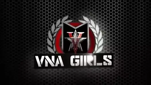 Charlee kovalamak horoz mastürbasyon ile kendra lynn