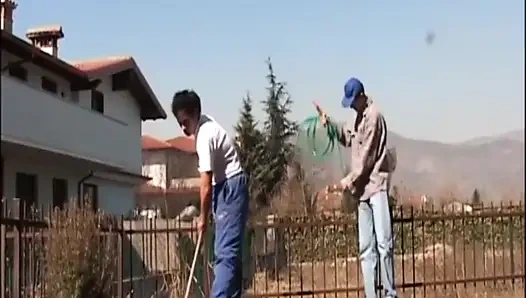 Orta yaşlı seksi kadın üçlü grup seks yapıyor... ağzına boşalma