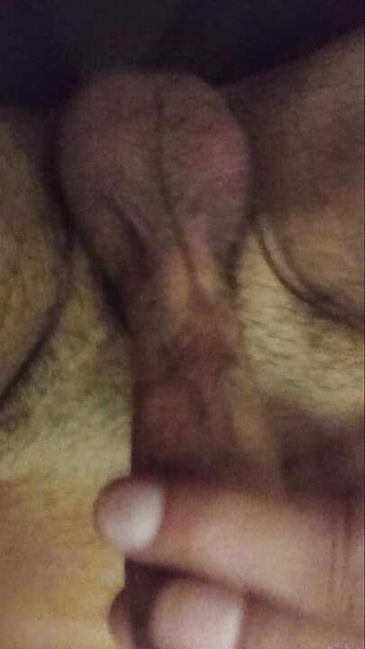 Girls, who wants to caress a beautiful with an open head and a sip of delicious cum!?