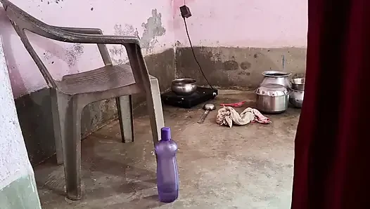 Hintli ateşli seksi desi kız sikiliyor