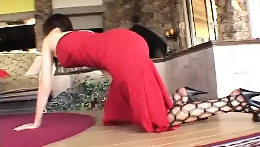 Harika memeli muhteşem orta yaşlı seksi kadın göt deliğiyle yarağa biniyor ve dölleniyor