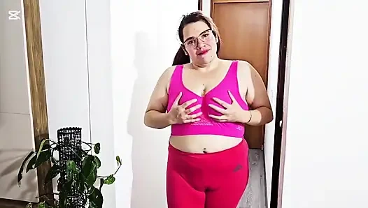 Pembe sportif mastürbasyon fışkırtarak sert dildo
