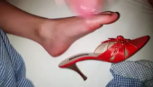 Karımın ayaklarına boşalmak