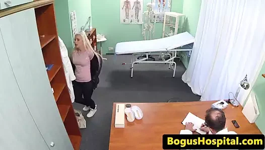 euro amatör cumsprayed içinde ağız sırasında sınav