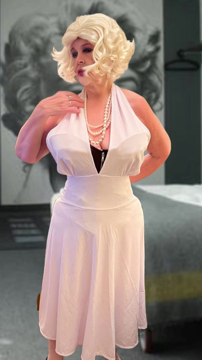 Nine Norma Jean'in yaşlı vatandaş misyoner sikişi ve döllenmesi 11 14 2024 CAMS14M | Klip 2