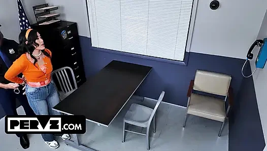 Repeat Offender Emerald Loves Gets Caught Shoplifting and Faces Round Two