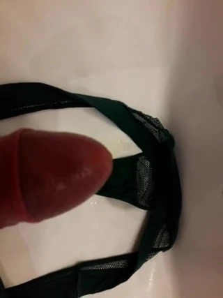 Kızın arkadaşı kirli külot üzerinde Cumming (22 yaşında)