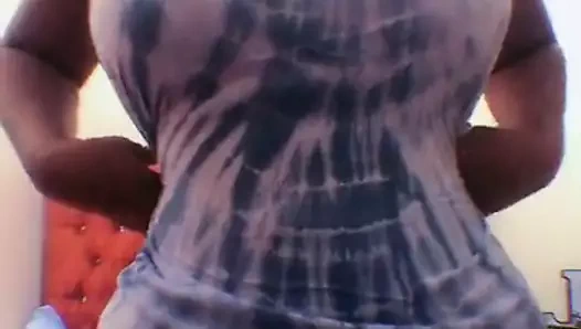 Bölünme tiktok çıplak göğüsler