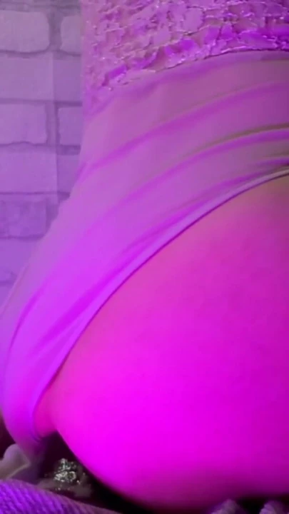 Sevimli Pembe Sissy Femboy BBC Dildosuna Yakın Çekim Biniyor | Bölüm 1