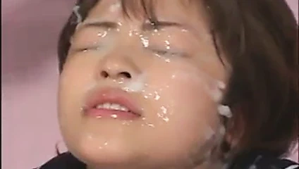 Bukkake üzerinde sevimli Asya yüz bölüm 3