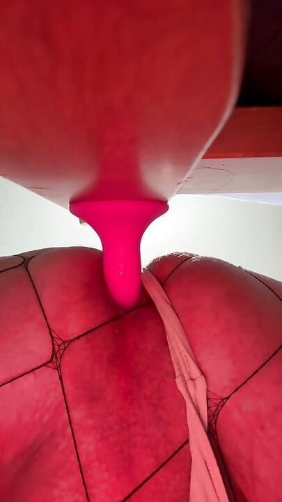 Sissy eğitimi küçük dildo