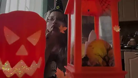 Tanrıçan için pout asmr dudak dönüşümü findom kadın egemenliği