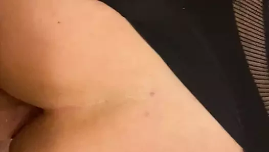 O apaixonado fode o cuzinho a bruta sem parar