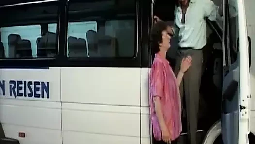 Nineler: edepsiz yaşlı amcıklar 1- Almanca konuşuluyor