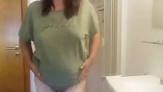 Dün gece duşta olgun MILF'in kokusu 52 ve sansürsüz