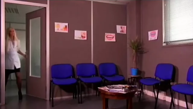 julie chez le dentiste