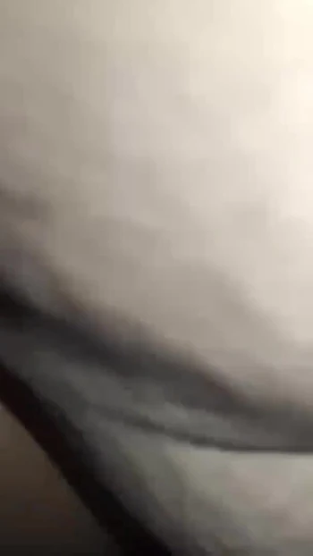 Обязательный для обмена момент из "жена моего лучшего друга, когда он идет на работу, вызывает меня, чтобы дать ему хороший трах, потому что ему нравится"