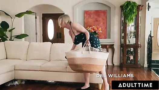 ADULT TIME - azgın üvey kardeşler spitroast exasperated yığılmış üvey anne dee williams için takım oluyor