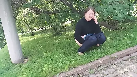 çirkin kaltak pissing