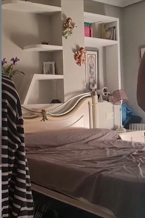 Penisini görmek hoşuma gidiyor, göster bana