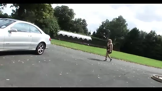 büyük göğüsler ingiliz olgun açık havada