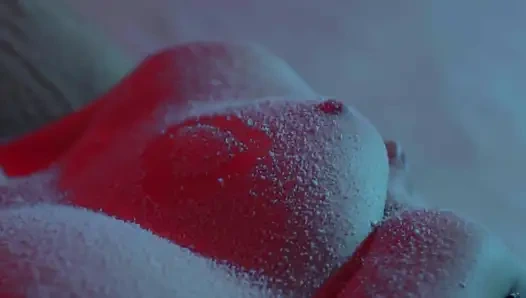 Göğüslerime ve amcığıma kar yağıyor - softcore Noel azdırma yakın çekim