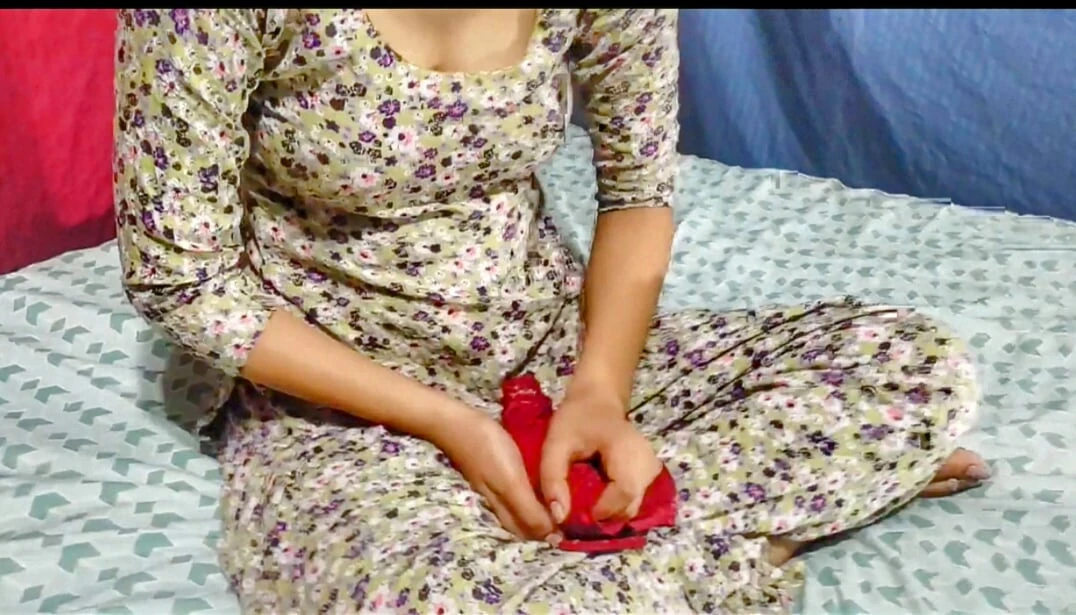 Indian virgin school girl fucked her boyfriend for the first time