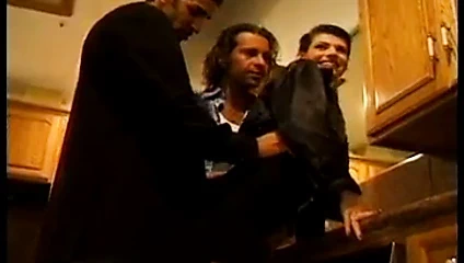 Pis kısa saçlı esmer sert delinmiş kıçını alır