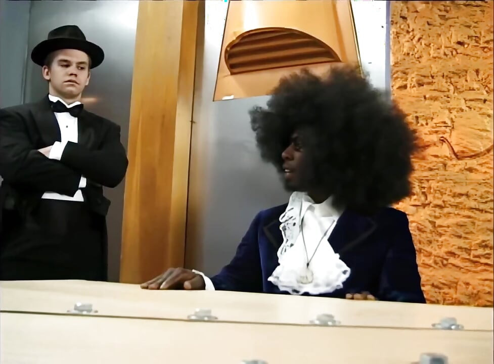 Adam Sevişmekten Deliriyor