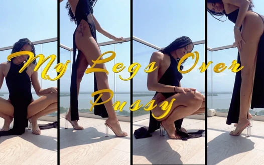 Bacaklarım amcığın üzerinde- zenci kadın egemenliği tanrıça rosie reed uzun bacaklarıyla amcığını inkar ediyor