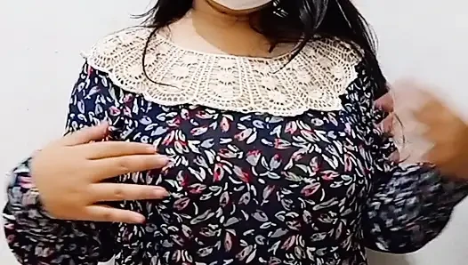 Köylü kız sexsi colmek'i baştan çıkarıyor