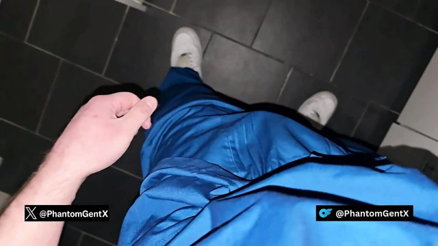 German Doctor sneaks to toilet and jerks out his secret - PhantomGentX