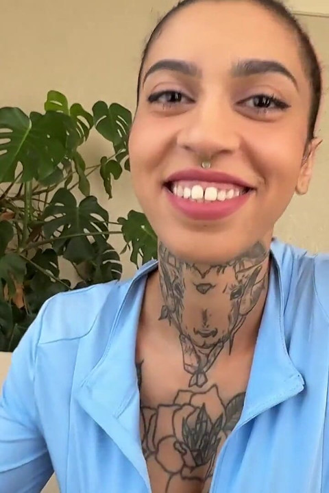 Komşumun götünü genişletiyorum! Anal dölleme! Ravyn Alexa ve Peter Hooke