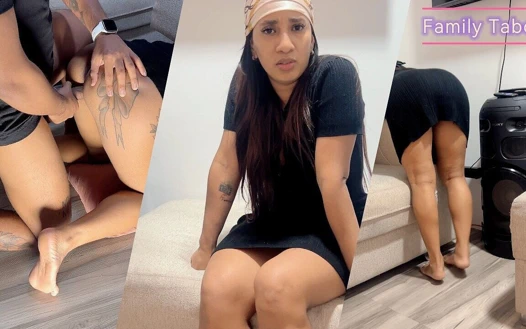 Familytaboo - sapık üvey kız evde yalnızken masum üvey kız kardeşini sikiyor - leyne rodriguez