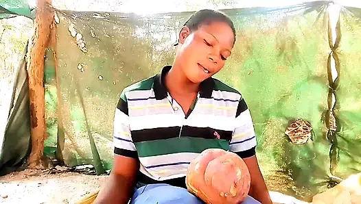 Köyde kendimi patatesle besliyorum