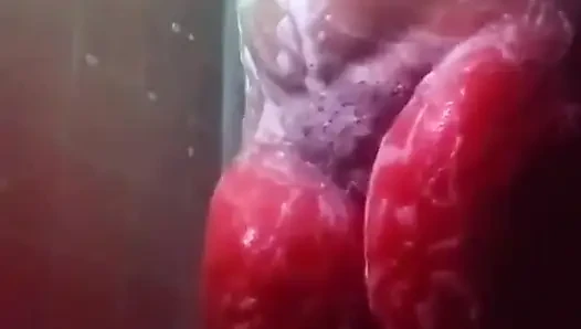 Kendi duşum olarak şelaleye sahip olmak için neredeyse her şeyi yaparım