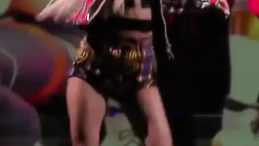 (g)i-dle'ın soyeon'u seni kalçalarıyla boşaltmak için burada