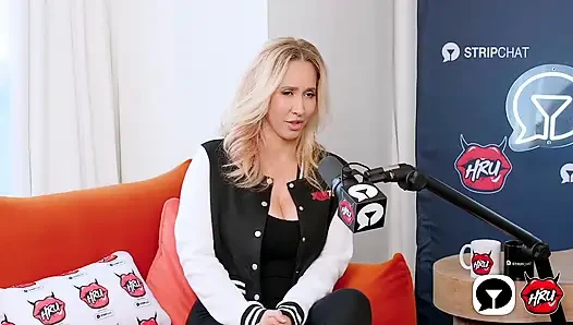 Gerekenlere sahip misin? Isis Love porno denemelerinde çıldırdı