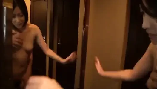 İlk kez uyanma zevki. Ari Ariga yepyeni bir hissi keşfediyor.