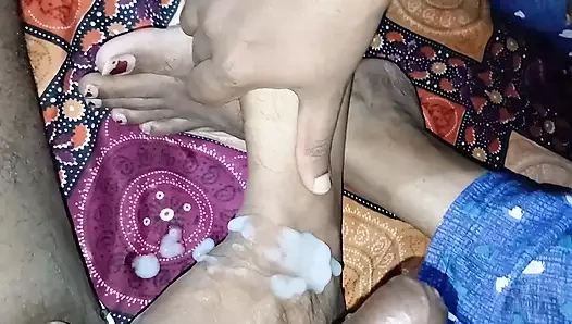 Geceleri genç en iyi arkadaşımın sıkı amına boşal Hintli sevimli desi yenge