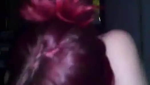 Dövmeli kızıl saçlı flört sitesi seks benim horoz emme