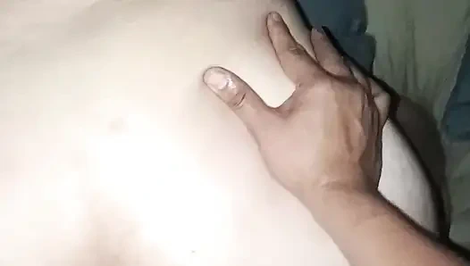 Geceleri üniversiteli kızın götünü kırıyorum