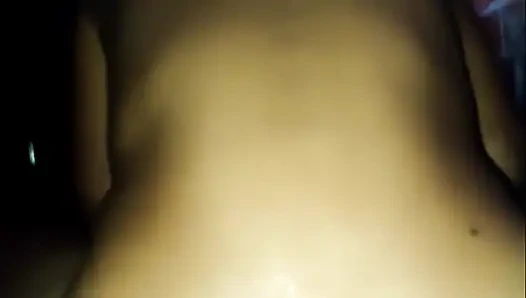 Üvey kız kardeşimin yarağıma binerken götünün güzel görüntüsü