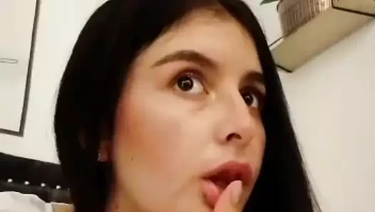 ben isabella seni bekliyorum